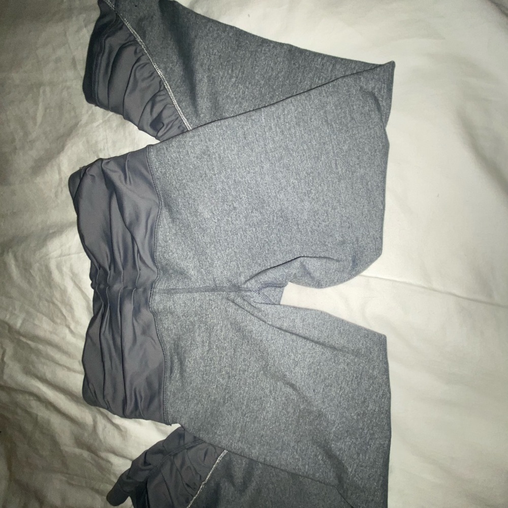 Lululemon capris leggings size 6 - Picture 7 of 11